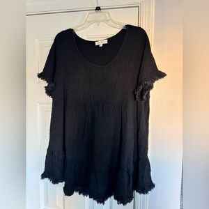 Umgee Black Frayed Hem Tunic Top